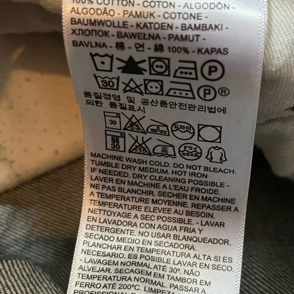 Levi’s 501 button fly jeans
